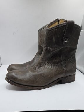 Frye Boots Melissa Button Short  Womens 7.5B